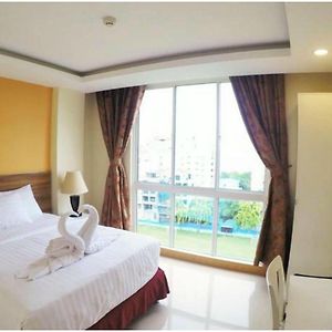 Deluxe Double Room Airport Pickup
